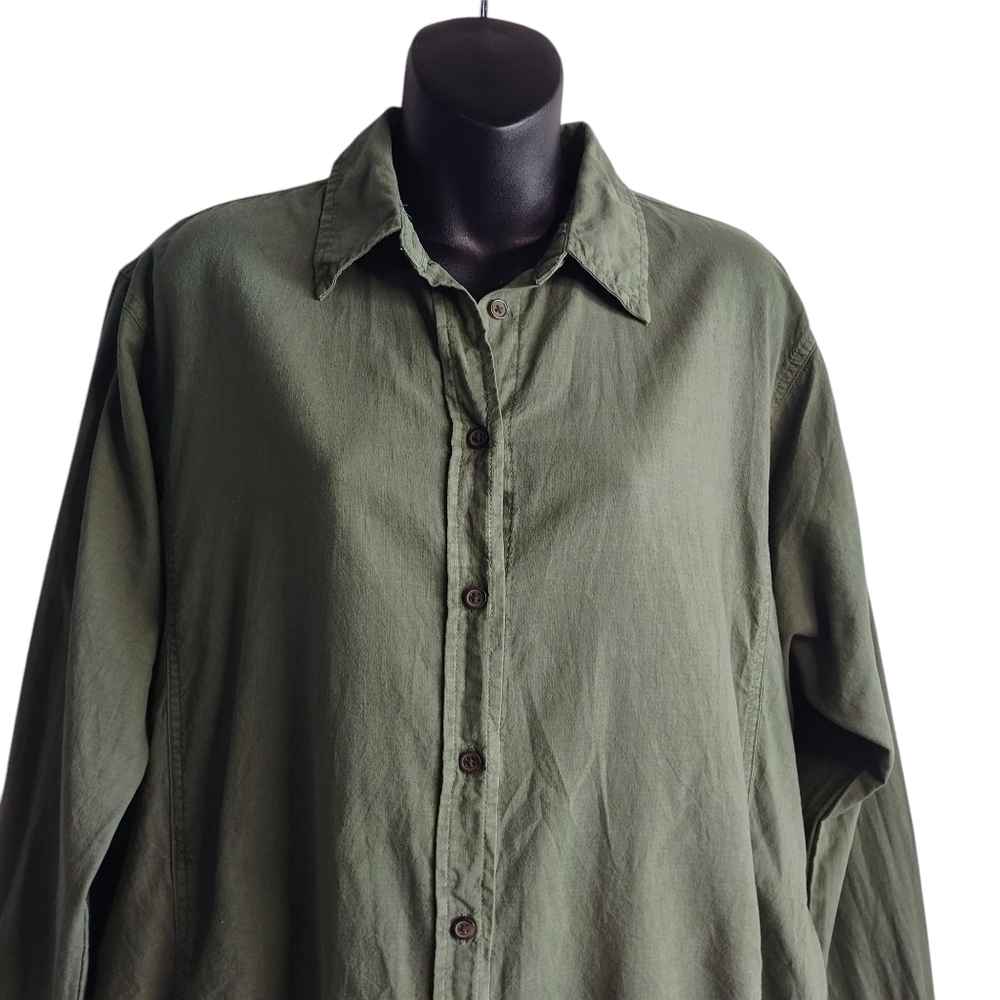Universal Thread Women's Green Button Up Oversize… - image 4